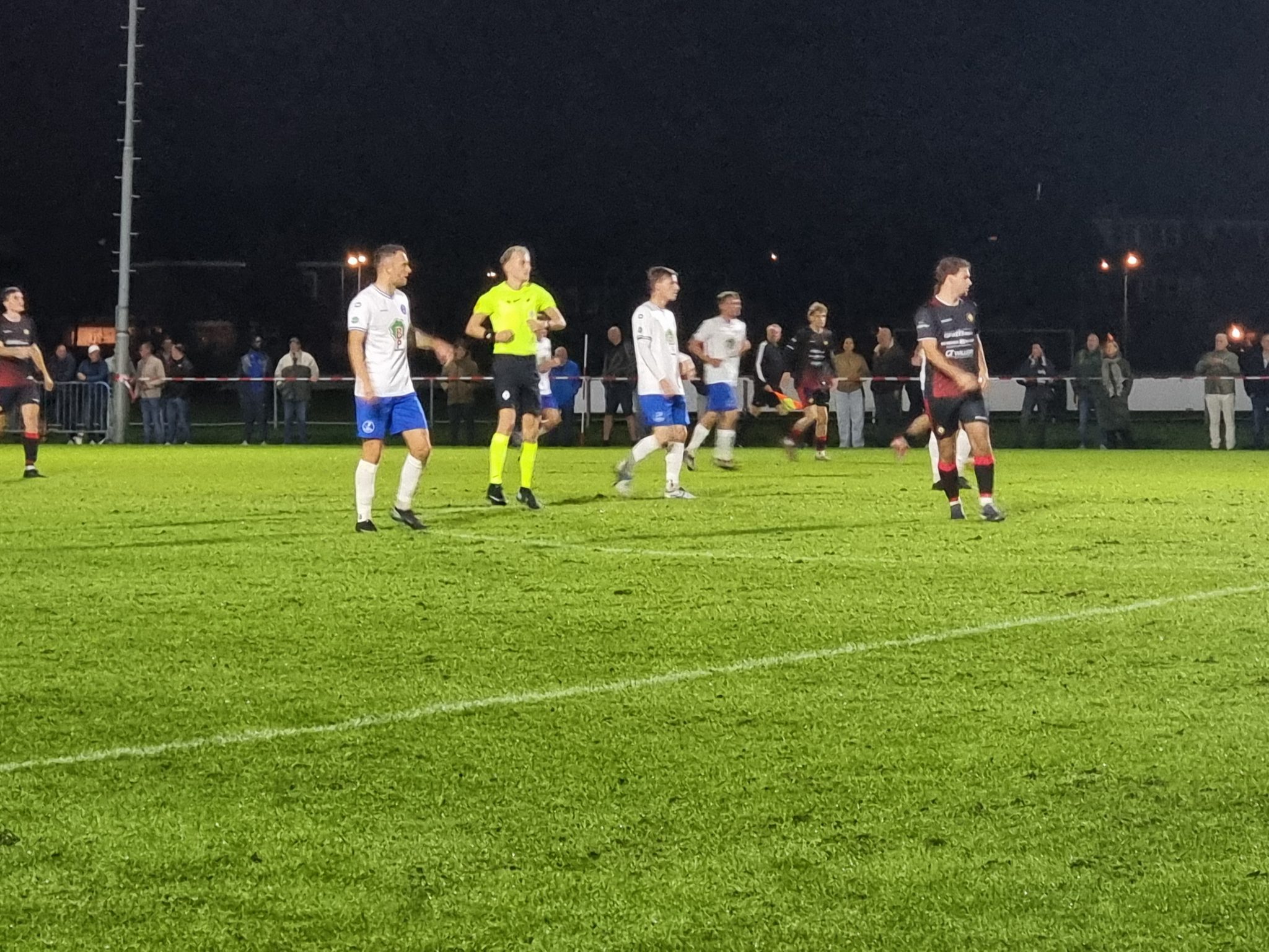 DFS bekert verder na strafschoppen, 1-1 (5-3)